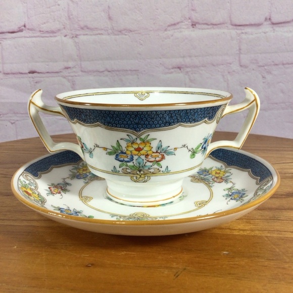 Vintage Minton Isis Blue Double Handled Footed Soup Bowl and Saucer Set - Picture 3 of 9